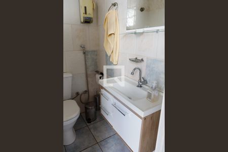 Casa à venda com 222m², 3 quartos e 2 vagas Casa à venda com 222m², 3 quartos e 2 vagasBanheiro