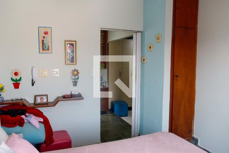 Casa à venda com 222m², 3 quartos e 2 vagas Casa à venda com 222m², 3 quartos e 2 vagasQuarto 2 - Suíte