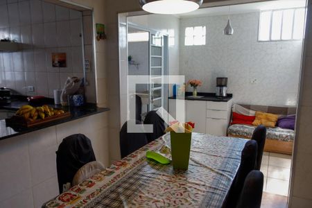 Casa à venda com 222m², 3 quartos e 2 vagas Casa à venda com 222m², 3 quartos e 2 vagasSala de Jantar