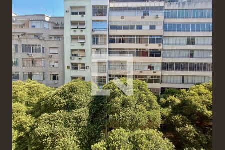 Sala vista  de apartamento à venda com 3 quartos, 120m² em Copacabana, Rio de Janeiro