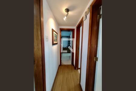 Corredor  de apartamento à venda com 3 quartos, 120m² em Copacabana, Rio de Janeiro