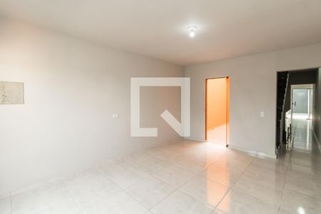 Sala de casa à venda com 3 quartos, 133m² em Vila Nhocuné, São Paulo