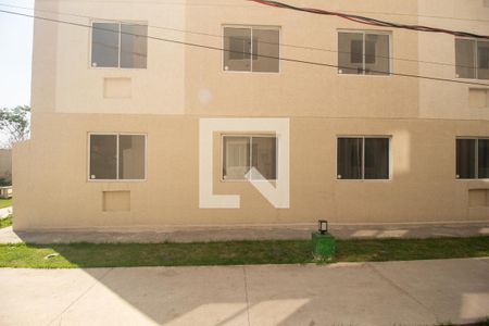 Vista da Sala de apartamento para alugar com 2 quartos, 41m² em Guaratiba, Rio de Janeiro