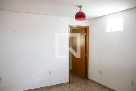 Sala de casa para alugar com 1 quarto, 60m² em Residencial Recreio Panorama, Goiânia