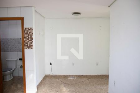 Sala de casa para alugar com 1 quarto, 60m² em Residencial Recreio Panorama, Goiânia