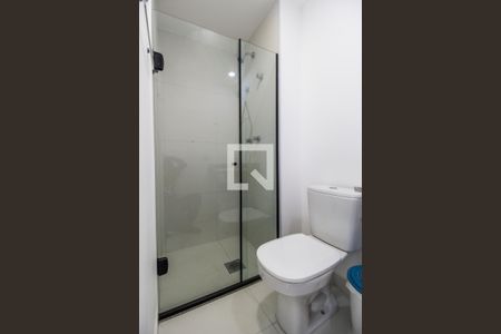 Apartamento para alugar com 70m², 2 quartos e 2 vagas Apartamento para alugar com 70m², 2 quartos e 2 vagasBanheiro