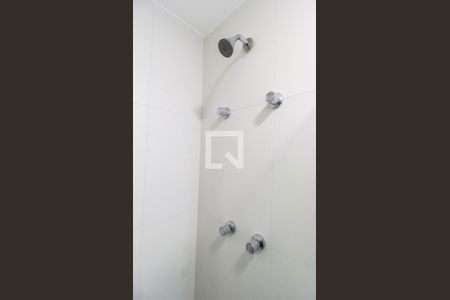 Apartamento para alugar com 70m², 2 quartos e 2 vagas Apartamento para alugar com 70m², 2 quartos e 2 vagasDetalhe do banheiro