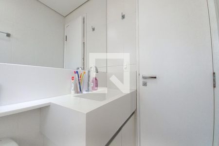 Banheiro da Suíte de apartamento à venda com 2 quartos, 57m² em Vila Nova, Campinas