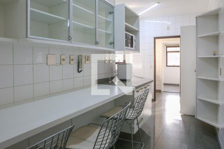 Apartamento à venda com 115m², 3 quartos e 3 vagas Apartamento à venda com 115m², 3 quartos e 3 vagasCozinha