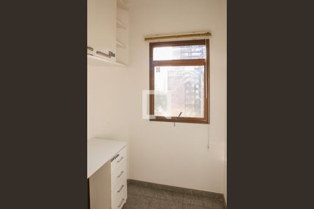 Apartamento à venda com 115m², 3 quartos e 3 vagas Apartamento à venda com 115m², 3 quartos e 3 vagasQuarto da Área de Serviço