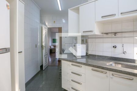 Apartamento à venda com 115m², 3 quartos e 3 vagas Apartamento à venda com 115m², 3 quartos e 3 vagasCozinha