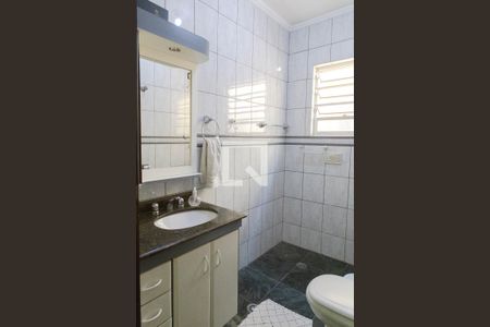 Banheiro Social de casa à venda com 4 quartos, 126m² em Jardim Santa Cecilia, Guarulhos