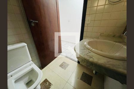 Lavabo de casa à venda com 4 quartos, 172m² em Jardim Santa Cecilia, Guarulhos