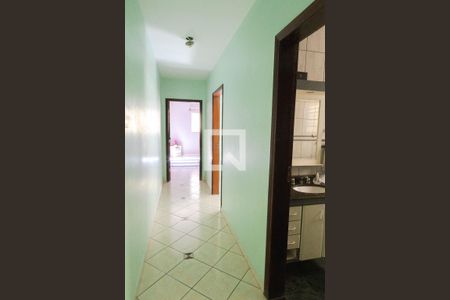 Corredor Quartos de casa à venda com 4 quartos, 126m² em Jardim Santa Cecilia, Guarulhos