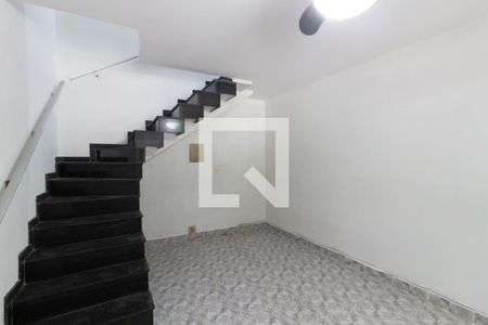 Sala/Cozinha de casa para alugar com 2 quartos, 115m² em Vila Jacuí, São Paulo