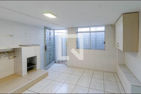 Cozinha de kitnet/studio para alugar com 1 quarto, 24m² em Minas Brasil, Belo Horizonte