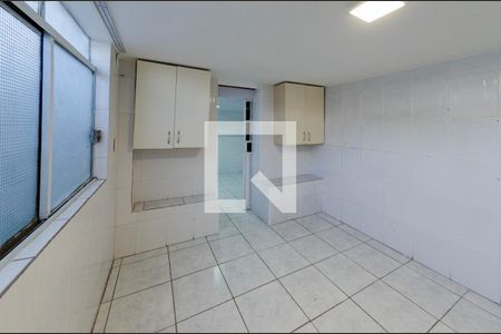 Sala de kitnet/studio para alugar com 1 quarto, 24m² em Minas Brasil, Belo Horizonte