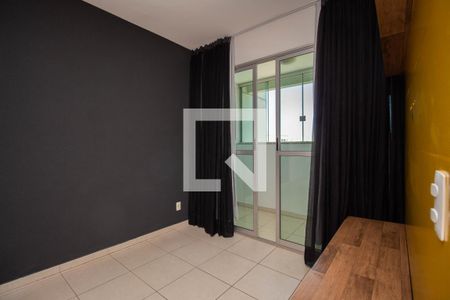 Sala de apartamento para alugar com 2 quartos, 59m² em Qn 614, Brasília