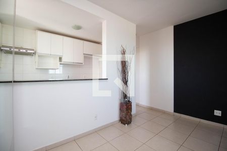 Sala de apartamento para alugar com 2 quartos, 59m² em Qn 614, Brasília