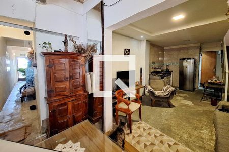 Sala de casa à venda com 2 quartos, 160m² em Piratininga, Niterói