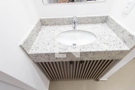 Lavabo de apartamento para alugar com 1 quarto, 30m² em Centro, Curitiba