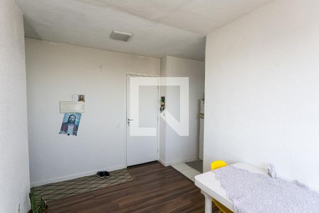 Sala  de apartamento para alugar com 2 quartos, 43m² em Jardim do Lago, São Paulo