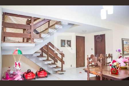 Sala de casa à venda com 4 quartos, 360m² em São Bento, Belo Horizonte