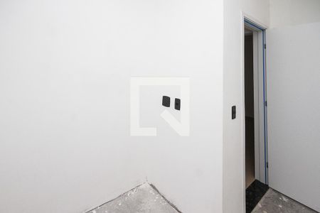 Quarto de apartamento à venda com 2 quartos, 45m² em Vila Fernandes, São Paulo