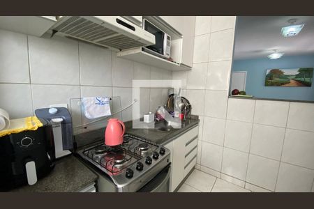 Cozinha de apartamento à venda com 3 quartos, 69m² em Buritis, Belo Horizonte