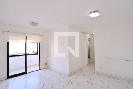 Sala de apartamento à venda com 3 quartos, 71m² em Vila Bertioga, São Paulo