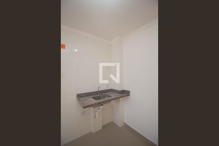 Cozinha de apartamento para alugar com 2 quartos, 40m² em Jardim Mangalot, São Paulo