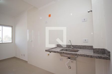 Cozinha de apartamento para alugar com 2 quartos, 40m² em Jardim Mangalot, São Paulo