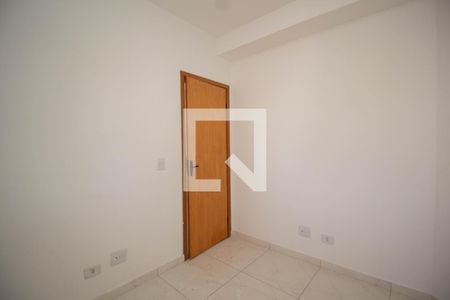 Quarto 1 de apartamento para alugar com 2 quartos, 40m² em Jardim Mangalot, São Paulo