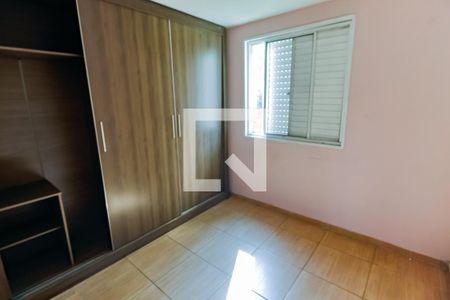 Quarto 1 de apartamento para alugar com 2 quartos, 43m² em Jardim Leônidas Moreira, São Paulo