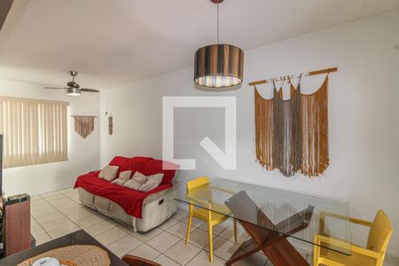 Sala de casa de condomínio para alugar com 2 quartos, 85m² em Vargem Grande, Rio de Janeiro