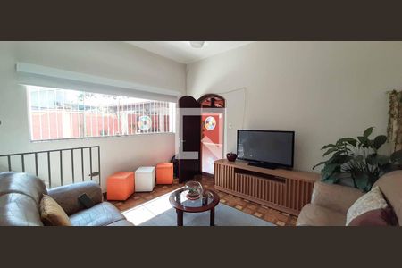 Sala de casa à venda com 2 quartos, 148m² em Pestana, Osasco