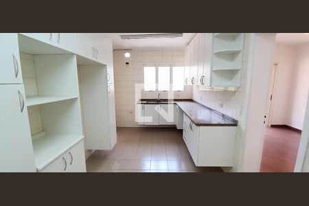 Cozinha de apartamento à venda com 4 quartos, 197m² em Jardim Ampliacao, São Paulo