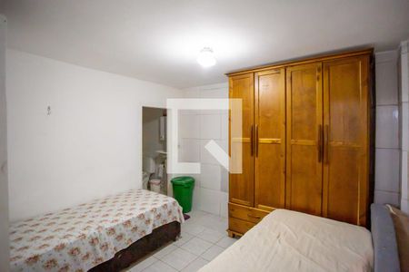 Quarto Suíte de casa à venda com 8 quartos, 200m² em Jardim Clelia, Diadema