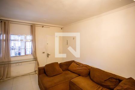 Sala de TV de casa para alugar com 8 quartos, 200m² em Jardim Clelia, Diadema