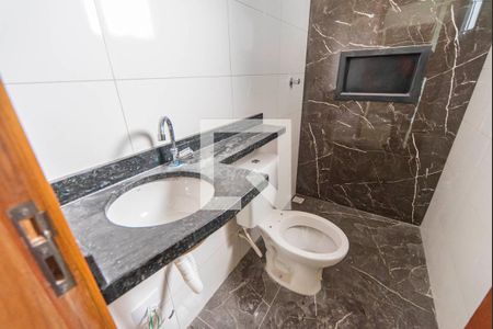 Banheiro Social de apartamento à venda com 2 quartos, 56m² em Vila Curuçá, Santo André