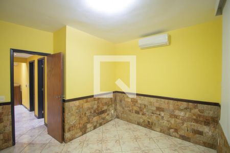 Quarto 1 de casa para alugar com 2 quartos, 280m² em Coelho, São Gonçalo