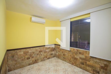 Quarto 1 de casa para alugar com 2 quartos, 280m² em Coelho, São Gonçalo