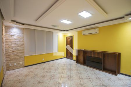 Sala de casa para alugar com 2 quartos, 150m² em Coelho, São Gonçalo