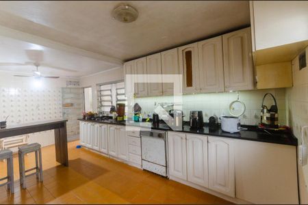 Casa para alugar com 280m², 3 quartos e 4 vagas Casa para alugar com 280m², 3 quartos e 4 vagasCozinha