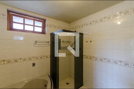 Casa para alugar com 280m², 3 quartos e 4 vagas Casa para alugar com 280m², 3 quartos e 4 vagasBanheiro Suíte