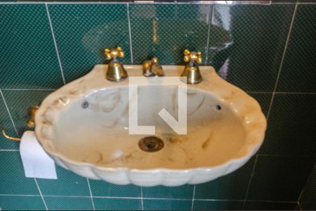 Casa para alugar com 280m², 3 quartos e 4 vagas Casa para alugar com 280m², 3 quartos e 4 vagasDetalhe do Lavabo