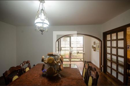 Casa para alugar com 280m², 3 quartos e 4 vagas Casa para alugar com 280m², 3 quartos e 4 vagas Sala de Jantar