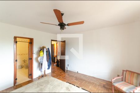 Casa para alugar com 280m², 3 quartos e 4 vagas Casa para alugar com 280m², 3 quartos e 4 vagasQuarto 1 - Suíte