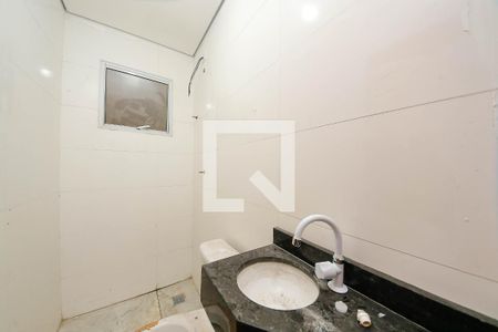 Banheiro de casa para alugar com 1 quarto, 48m² em Jardim Cinco de Julho, São Paulo