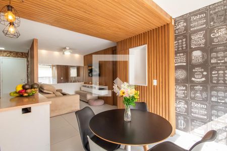 Sala de apartamento à venda com 2 quartos, 62m² em Continental, Osasco